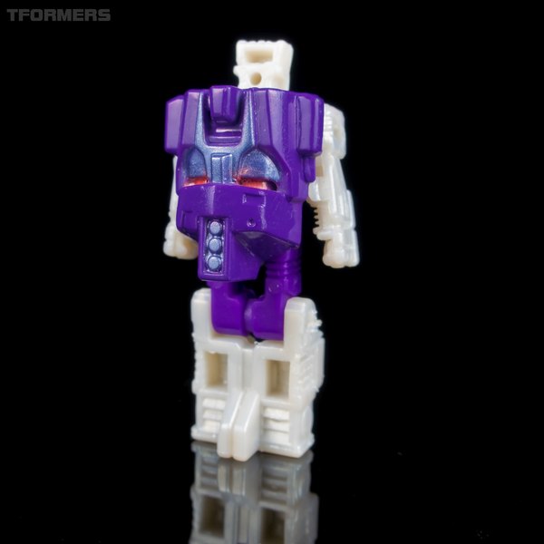 TFormers Gallery   Siege On Cybertron Tidal Wave 039 (39 of 124)